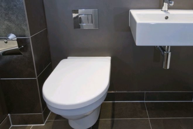 Low-Flow Toilet, 7 Easy Ways To Save Water in Your House, How to save water in your home, saving water, save water, water savings, water conservation, green design, eco design, sustainable design, how to save water, world water crisis, water shortage, save water