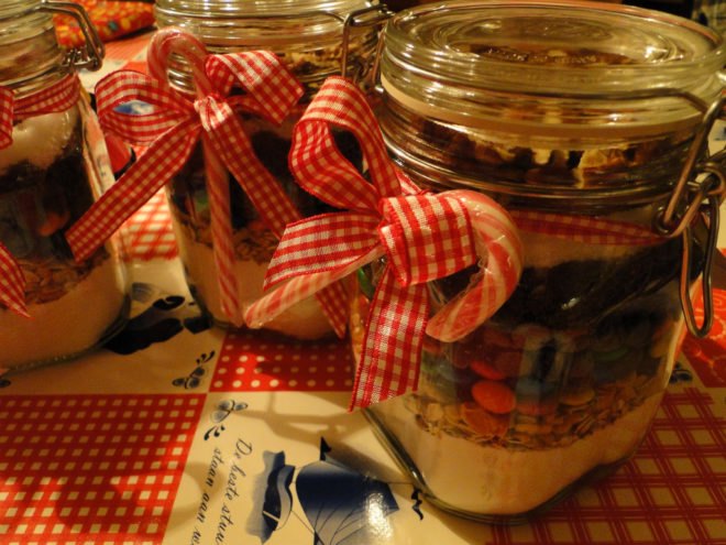 Candy pancake mix in a jar, food gifts in jars, pancake mix in a jar, candy pancakes