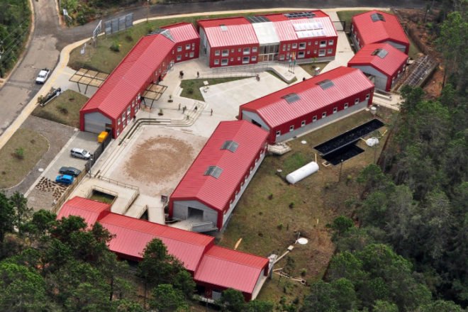 Carabineros Fort, EDU Medellín, colombia, mounted police, police headquarters, living building