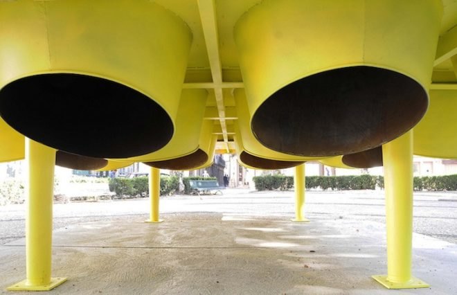 Centipede Cinema, cork, Portugal, Bartlett School of Architecture, Colin Fournier, pop-up design, urban design, urban intervention, sustainable materials, Guimarães, 2012 European Capital of Culture, UNESCO, green design, sustainable design, eco-design