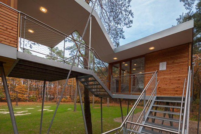 Baumraum Architects, Hechtel-Eksel Treehouse, self-sufficient treehouses, eco-friendly retreats, floating houses, German architects, energy efficient conference center