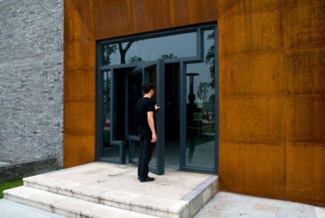 Boston, Höweler + Yoon Architecture, Chengdu, China, courtyard, culture, clubhouse, ventilation, thermal mass, energy efficient, local materials, brick, Cor-Ten steel
