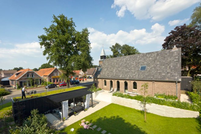 The Netherlands, Haarlo, Leijh Kappelhoff Seckel van den Doppelsteen Architecten, church, historic, renovation, residence, loft, God’s Loftstory, shipping container, green roof, garden