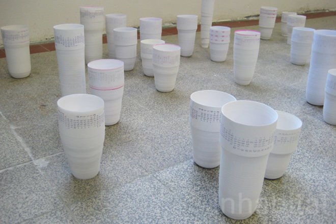 Noor Nuyten, Ana Lisa Alperovich, paper vase, Dutch Design week, Desk Role, recycled paper, desk accessories, Art, Green Products, Recycled Materials, Recycling / Compost