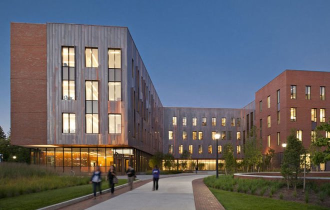 Connecticut, University of Connecticut, Storr, LEED Gold, Leers Weinzapfel Associates, Oak Hall, Laurel Hall, Green Roof, Copper, Brick, classrooms, institutional, lecture halls, daylighting