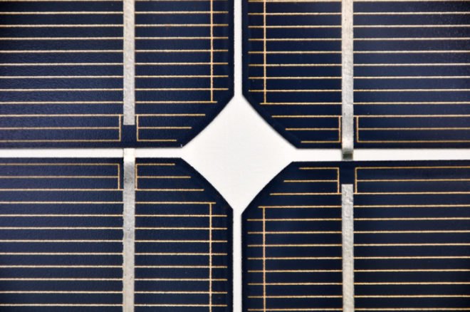 natcore technology, the world's first absolute black solar cell, liquid phase disposition process, near-zero reflectivity, converting sunlight into electricity, solar reflectance, national renewable energy laboratory, absolute black wafer technology, black silicon solar cell, chuck provini, high-efficiency solar panels, black silicon antireflective layer