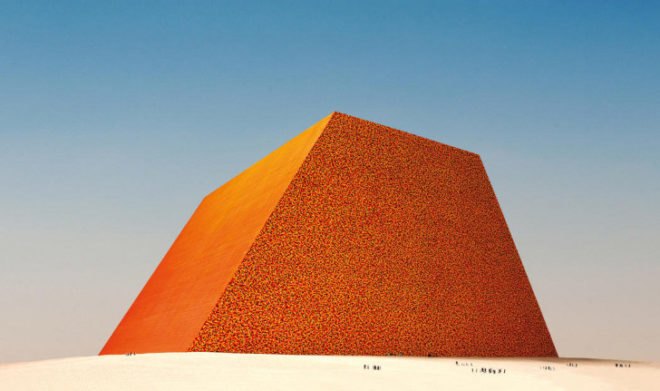 christo, abu dhabi, the mastaba, oil barrel sculpture, conceptual art, worlds largest sculpture, worlds most expensive sculpture