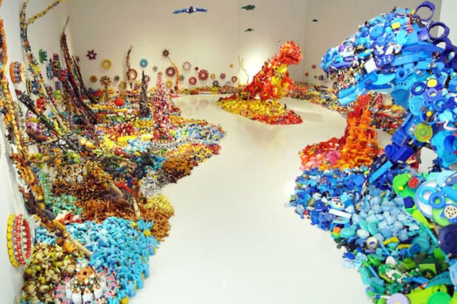 Hiroshi Fuji, Art, Recycled Materials, 3331 Arts Chiyoda, recycled toys, Mickey Mouse, Doraemon, japanese art, big scale installation