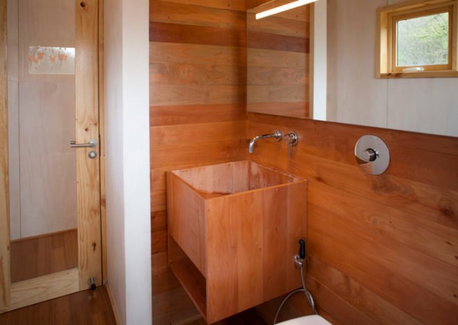 EMa Arquitectos, Casablanca, Chile, cabin, one-bedroom, Pangal Cabin, sustainable, Nautilus Constructora, plywood, steel construction, views, daylighting, solar energy, site design