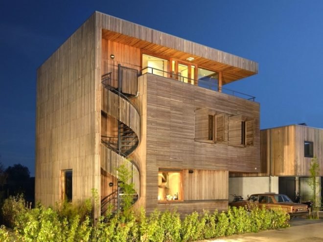 Rieteiland-Oost Island House, green roof, Egeon Architecten, green design, sustainable design, sedum roof, sustainable timber, fair timber, daylighting, energy efficiency, heat pump, underfloor heating, natural ventilation, insulation, The Netherlands, IJburg Residential Complex