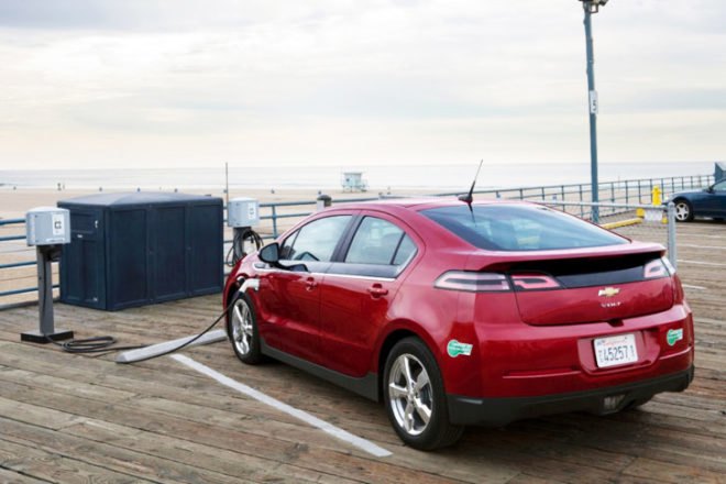Chevy, Chevy Volt, General Motors, Chevy hybrid, plug-in hybrid, electric car, green transportation, automotive, green car