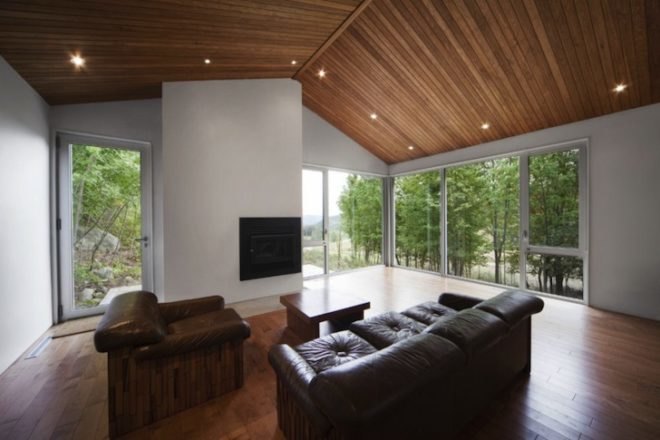 Bromont Residence, Blouin Tardif Architecture-Environnement, cabin, Quebec, Canada, natural materials, timber, daylighting, green design, sustainable design, eco design, minimize solar gain
