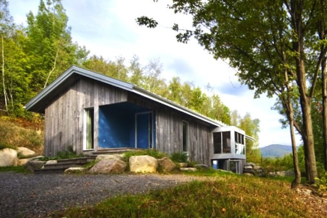 Bromont Residence, Blouin Tardif Architecture-Environnement, cabin, Quebec, Canada, natural materials, timber, daylighting, green design, sustainable design, eco design, minimize solar gain
