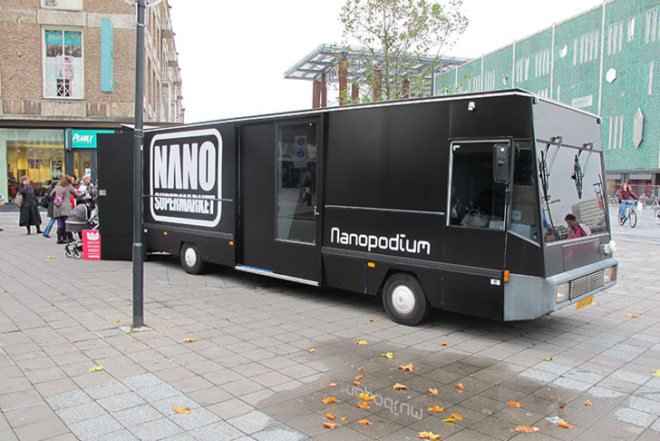The Nano Supermarket, Energy Belt, Emmy van Roosmalen, Ducth Design Week, sustainable energy, body fat, belt, dutch design, Accessories and Fashion, Renewable Energy, Green Products,