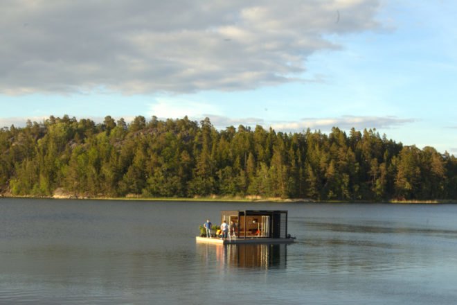 Kenjo Floating Guest House, floating house, prefab, prefab cabin, sweden, prefab floating cabin