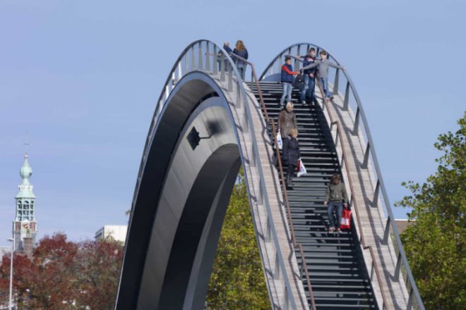 Melkwegbridge, NEXT Architects, the netherlands, pedestrian bridge, pedestrian friendly, purmerend,