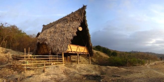 Ecuador, fishing, agriculture, natural materials, sustainable materials, local materials, boat shaped school, Nueva Esperanza School, bamboo, timber, straw, green design, sustainable design, eco-design, vernacular architecture
