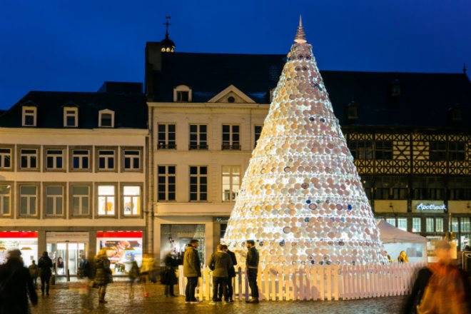 Porcelain Christmas Tree, MOOZ, hassalt, belgium, taste tree, upcycled christmas tree, green christmas tree