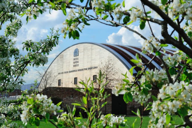Royal Opera House Workshop, Nicholas Hare Architects, thurrock workshop, royal opera house, green roof, sedum roof, daylighting