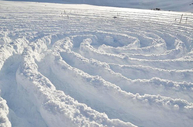 green design, eco design, sustainable design, snow installation, SImon Beck, snow pattern, snow art, snow crop circles, Les Arc Ski lodge