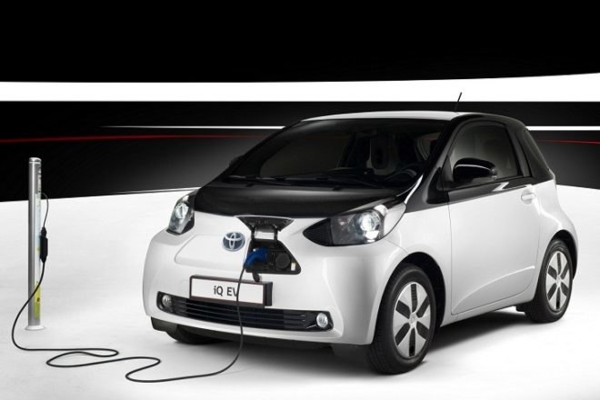 Toyota, Toyota Prius, Toyota iQ, Toyota RAV4 EV, Toyota electric vehicle, magnesium-ion battery, lithium-ion battery, electric car, green car, green transportation, automotive