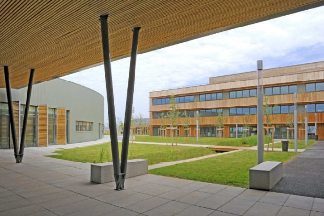 Veolia Environnement Centre-Est, Arte Charpentier Architectes, sustainable campus, training centre, green building, veolia environnement