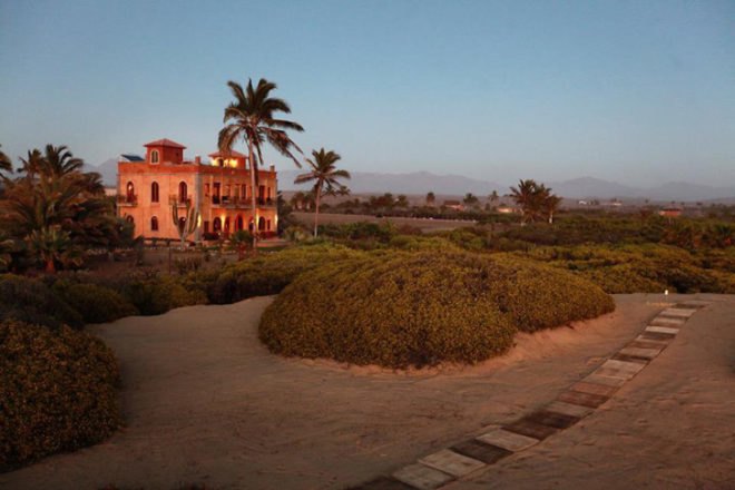 green design, eco design, sustainable design, sustainable resort, eco resort, eco-luxury travel, Villa Santa Cruz, Baja Meixco, solar powered hotel, solar powered resort, La Paz, San Miguel de Allende, salvaged material resort