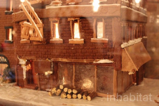 gingerbread brooklyn brownstone, gingerbread brownstone, gingerbread homes, gingerbread house, green design, renee baumann, brooklyn brownstone gingerbread house, brownstone gingerbread house, diy gingerbread brownstone, diy gingerbread houses, gingerbread brooklyn brownstone, gingerbread brownstone