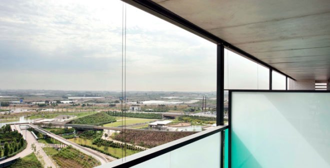 green design, eco design, sustainable design, Batlle i Roig, Vilamarina Building, Barcelona city planning, urban planning spain, self irrigating complex