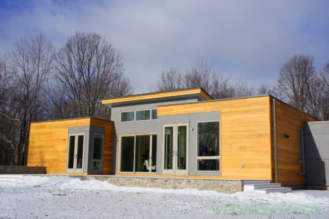 blu homes, breezehouse, Breeze house, Michelle Kaufmann, Kaufmann designs, green prefab, Copake, upstate new york, home, prefab homes nyc, leed prefabs, modular home, green architecture, green design, prefabricated homes, prefabricated housing, modern prefabs, california architecture, new york architecture, blue homes breezehouse