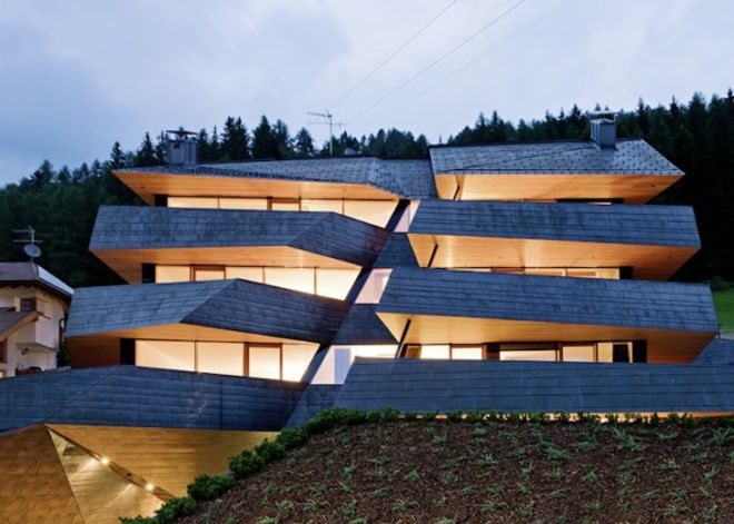 Larch, copper, pre-oxidized copper, vernacular, planning regulations, mountain homes, luxurious mountain getaway, Italy, Dolomite Mountains, Dolomitenblick, PLASMA Studio, green design, sustainable design, eco-design, daylighting, solar gain