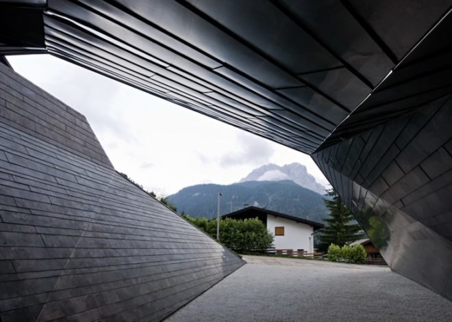 Larch, copper, pre-oxidized copper, vernacular, planning regulations, mountain homes, luxurious mountain getaway, Italy, Dolomite Mountains, Dolomitenblick, PLASMA Studio, green design, sustainable design, eco-design, daylighting, solar gain