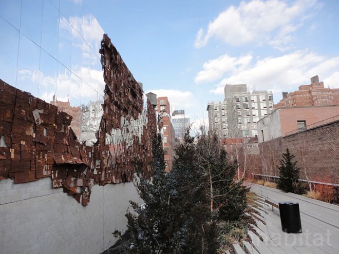 green design, eco design, sustainable design, El Anatsui, Jack Shainman Gallery, high Line park, Mirror installation high line park, upcycled art, recycled art, Broken Bridge ii