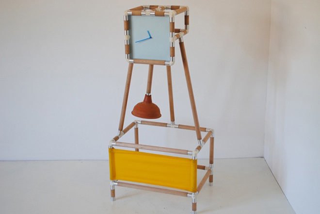 Joscha Weiand, Loose Joints, DIY furniture, multifunctional furniture, transformable furniture, screw, building kit, wooden poles, DIY, green furniture, Transforming Furniture