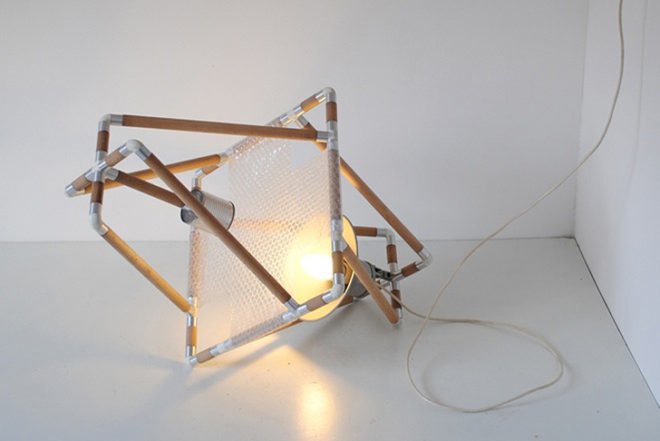 Joscha Weiand, Loose Joints, DIY furniture, multifunctional furniture, transformable furniture, screw, building kit, wooden poles, DIY, green furniture, Transforming Furniture