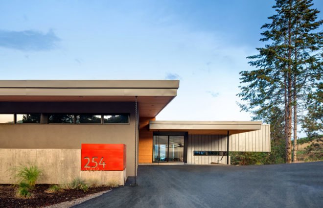 Lefebvre-Smyth Residence, Kaleden, British Columbia, Skaha Lake, single family residence, storm water management, water efficiency, regional materials, daylight, low VOC,