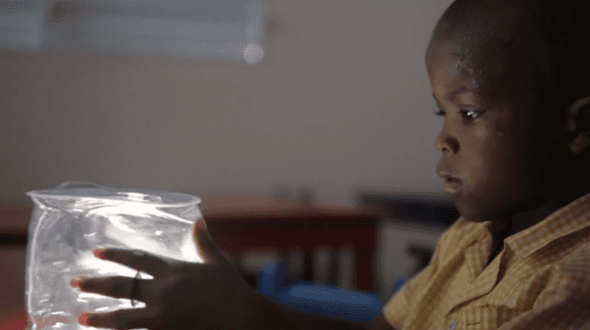 MPowered, solar lantern, solar power, developing nations, CES, Consumer Electronics Show, renewable energy, off-grid, energy-efficient lighting, LEDs