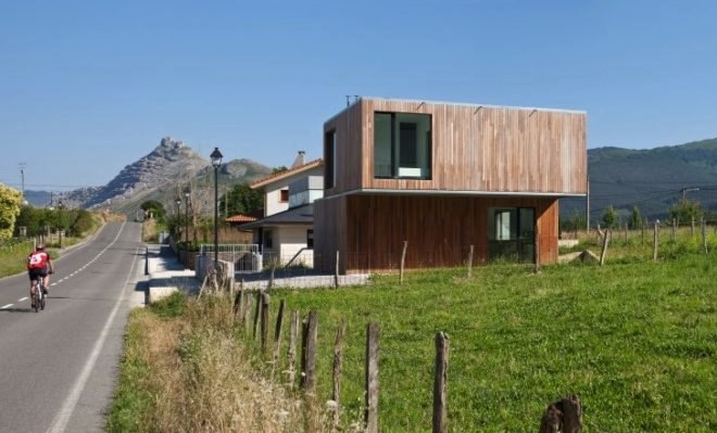 green design, sustainable design, Spain, Cantabria, Acha Zaballa Arquitectos, cantilevering home, rock climber, sustainable design, energy efficiency, solar gain, timber, reduce construction waste, residential home, More House,