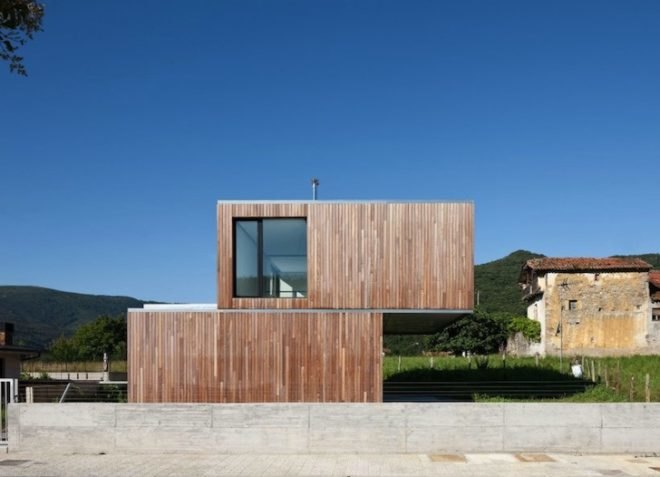 green design, sustainable design, Spain, Cantabria, Acha Zaballa Arquitectos, cantilevering home, rock climber, sustainable design, energy efficiency, solar gain, timber, reduce construction waste, residential home, More House,