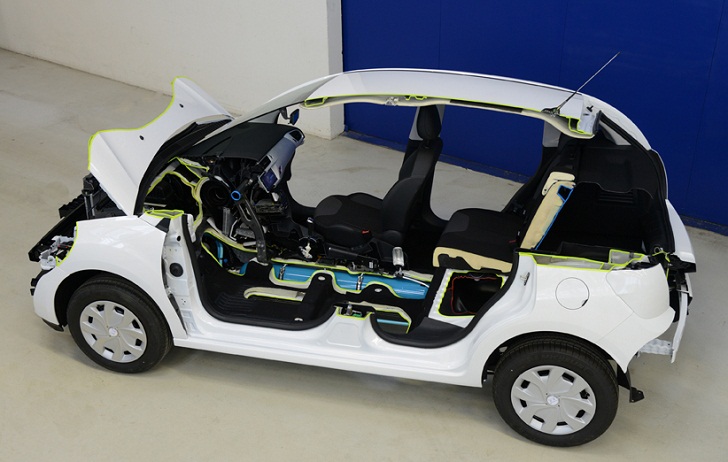 Peugeot, Citroen, hybrid car, peugeot hybrid car, citroen hybrid car, compressed gas, zero-emissions driving, green car, green transportation