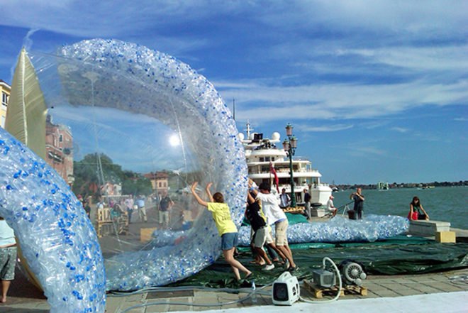Devebere, Venice Architecture Biennale, PET Bottles, Rodrigo Garcia, Maciej Siuda, Gau:di, recycled PET, public art, installations, venice, Architecture, Art, Urban design, Recycled Materials, interactive