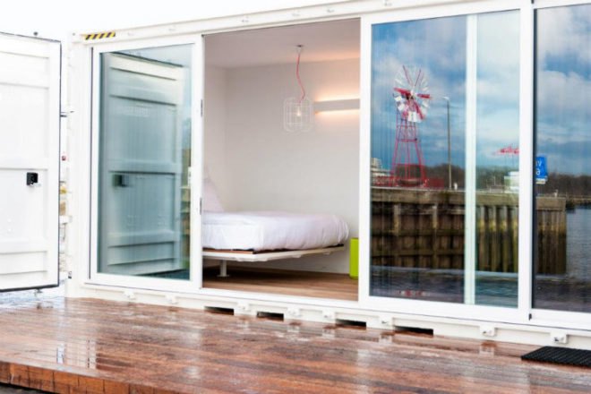 Sleeping Around Pop Up Hotel, pop up hotel, sleeping around, traveling hotel, shipping containers, cargotecture, antwerp