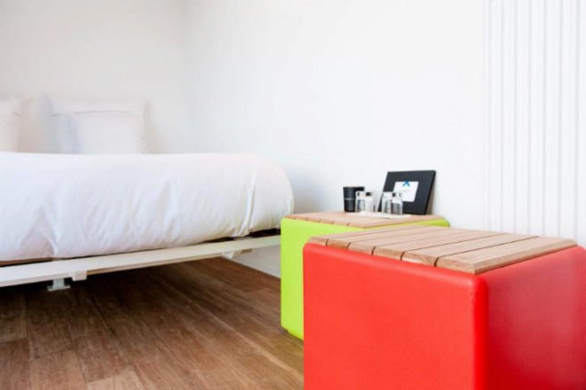 Sleeping Around Pop Up Hotel, pop up hotel, sleeping around, traveling hotel, shipping containers, cargotecture, antwerp