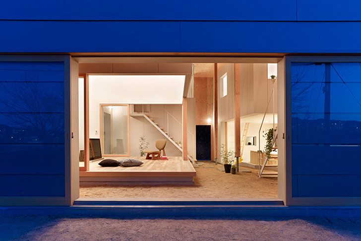 Takaya House, Makoto Tanijiri, japan, suppose Office, Architecture, green Interiors, Green Materials, sliding walls, Earthen Floor, mud floor, transformable house