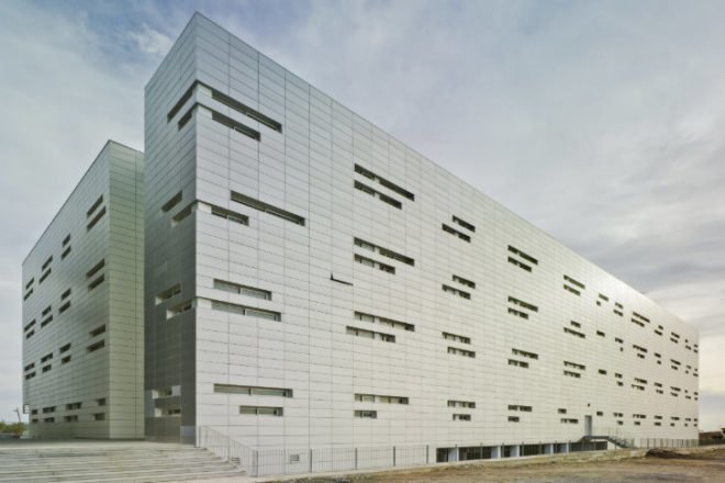 Tecnova Headquarters, Ferrer Arquitectos, PITA, Pitagoras, louvered facade, almeria, spain