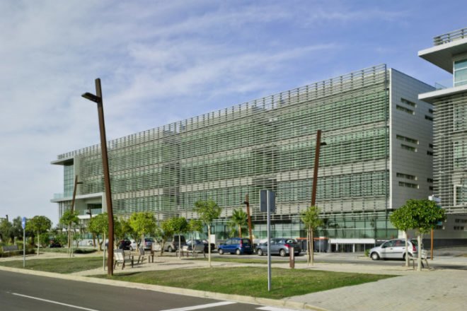 Tecnova Headquarters, Ferrer Arquitectos, PITA, Pitagoras, louvered facade, almeria, spain