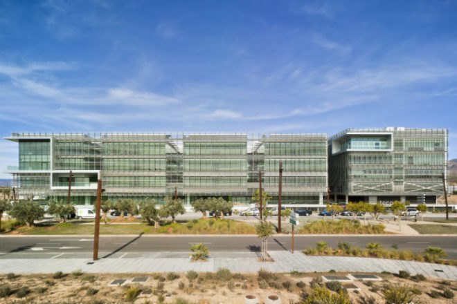 Tecnova Headquarters, Ferrer Arquitectos, PITA, Pitagoras, louvered facade, almeria, spain