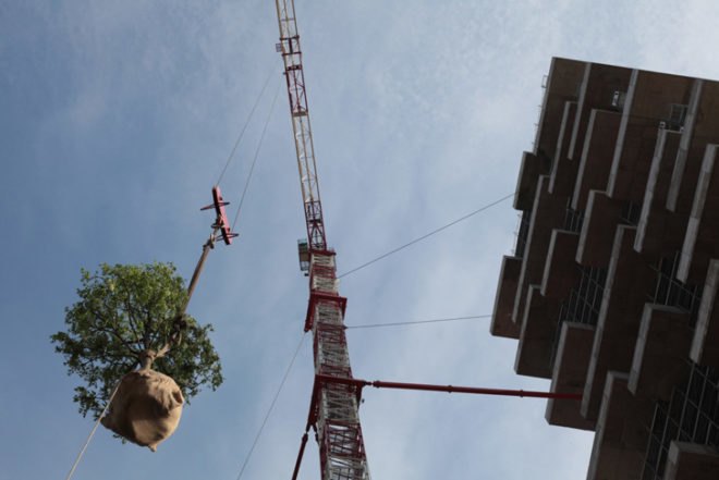 Bosco Verticale, green tower, plant tower, living tower, vertical forest, world's first vertical forest, eco architecture, green architecture, living buildings, Aeolian energy, photovoltaic energy, Stefano Boeri Architetti, Stefano Boeri Architects, Stefano Boeri, italian architecture, italy architecture, milan architecture, bosco verticale construction, bosco verticale construction photos
