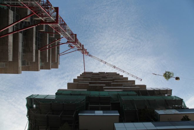 Bosco Verticale, green tower, plant tower, living tower, vertical forest, world's first vertical forest, eco architecture, green architecture, living buildings, Aeolian energy, photovoltaic energy, Stefano Boeri Architetti, Stefano Boeri Architects, Stefano Boeri, italian architecture, italy architecture, milan architecture, bosco verticale construction, bosco verticale construction photos