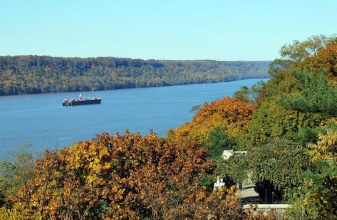 The cloisters museum, Cloisters gardens, Upper Manhattan, The Met, Larry Rockefeller, New Jersy, LG Electronics USA, View from the Cloisters, Engelwood, environmental lawsuits, LG headquarters New Jersey,
